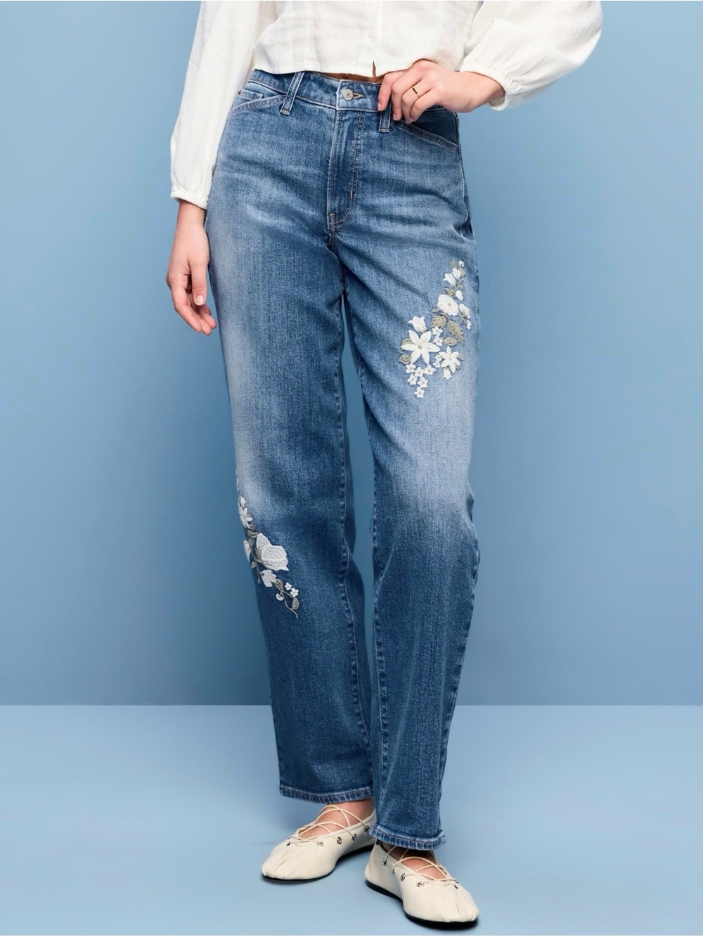 Old Navy Embroidered Women’s Jeans - OG Loose Fit - Picture 6 of 9